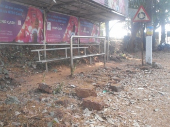 Assure easy access to bus shelters