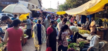 Panic buying in port town amid rumours of extended lockdown