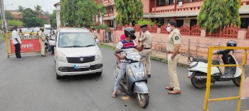 Day 1: Police step up vigil as curfew comes into force