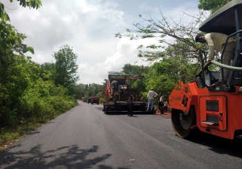 NH66 hotmixing goes on despite rains in Canacona