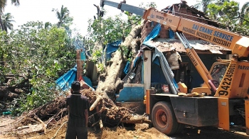 Two families wait eight days for help in Morjim