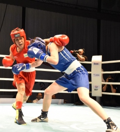 Mary Kom, Sakshi enter finals of Asian Championships
