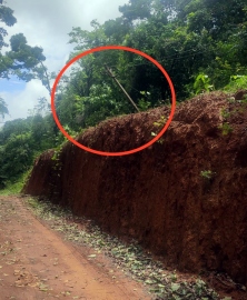 Pole leans dangerously on Salgini-Verlem road