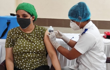 Lukewarm response to vaccination prog for priority group