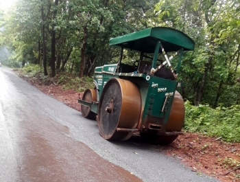 Despite rains, road tarred in Bhati-Uguem