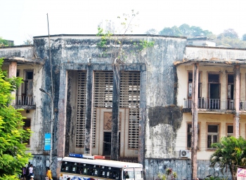S Goa Communidade bldg; no estimate yet for repairs