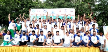 World being attracted towards yoga and naturopathy: Gadkari