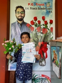 Chinchinim student wins award