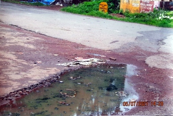 Tivim panchayat takes own time to act on public nuisance?