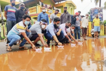 Rains and craters on road: It’s time to sail paper boats