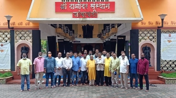 Saptah Samiti offers prayers at Zambaulim