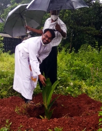 Tree plantation drive by Divar parishioners