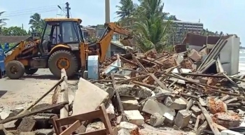 Structure violating CRZ norms razed along Bogmalo beach