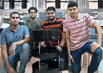 Four GCE students develop innovative robot