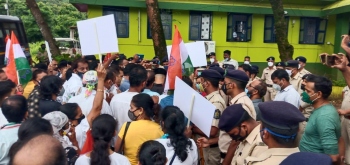 Cong gherao Calangute police, demand justice for teenager
