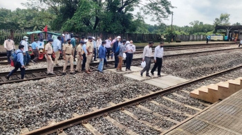 Double track speed trial clocks 124 kms per hour