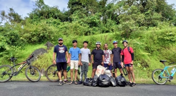 Cyclists hold cleanliness drive at Chapoli dam