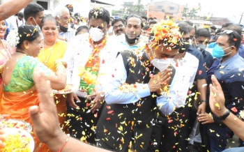 CM AT THE DOORSTEPS OF CUNCOLIM WITH JOBS