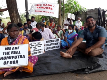 Despite CM’s assurance, GMC kiosk owners continue protest for 2nd day