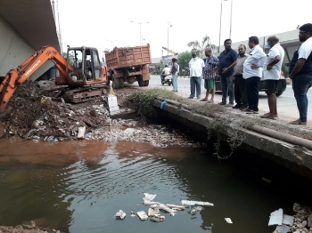 Merces locals force highway contractor to remove debris dumped in culvert