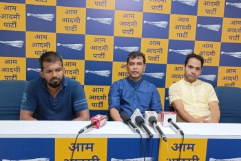 AAP says parties scared, busy criticising them on social media