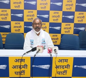 If govt can revoke farm laws, why can’t it start mining: AAP