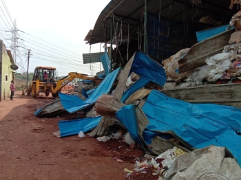 Demolition of illegal scrapyard in Colvale gets political tone