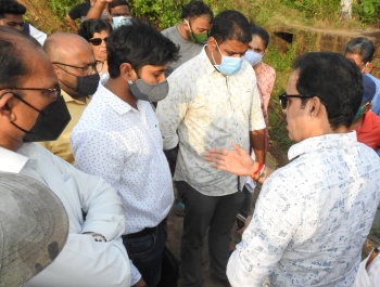 Cops stop railway work at Chandor for 5 days
