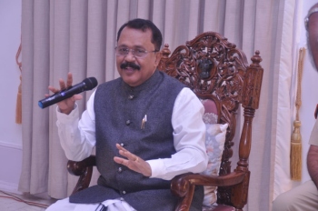 Memo was needed not charge sheet: Guv’s dig at Cong