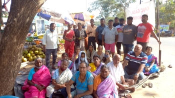 Displaced kiosk owners likely to wind up protest