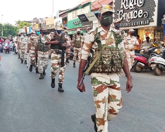 Poll preparedness: Paramilitary forces hold flag march in Margao