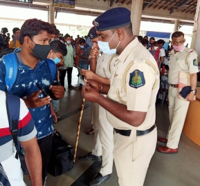 Railway police tighten election vigil, search for cash