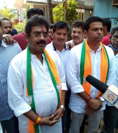 Though 1 gets ticket, rest of karyakartas not useless: Tanavade