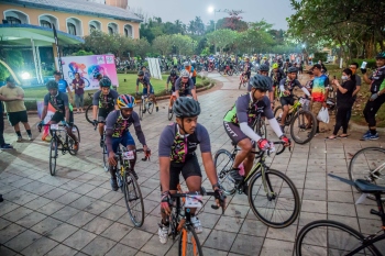 Over 400 cyclists participate in Xaxti-100 cycle ride