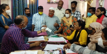 Rumdamol housing board locals gherao PWD engineer over hefty water bills