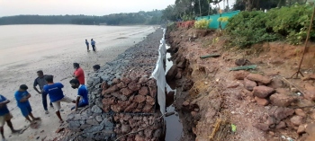 Activists, locals oppose wall construction on Bambolim beach
