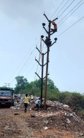 Power dept takes up temporary measure, raises height of 33KV HT poles at Sonsodo