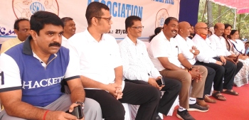 MLAs meet at cricket tourney, Vijai makes political pitch