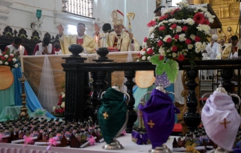 Listen to people, respond to their agonies: Archbishop to priests