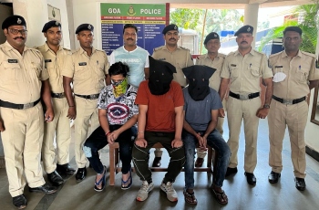 Porvorim cops bust IPL betting racket