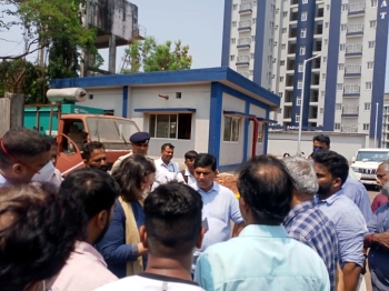 Livid Mangor locals blame Navy for blocking access to temple
