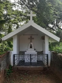 Novenas at Holy Cross Vodlem bhat Utorda