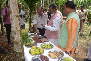 India lives in villages, says Guv