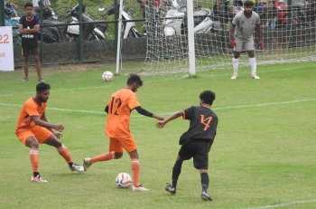 Sarzora pip Navelim in Tiger Cup opener