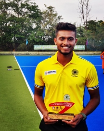Ayyaz, new star in hockey umpiring