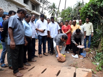 Work on to de-silt Vasco nullah