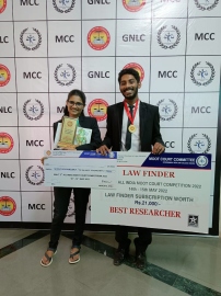 Team VMSCL bag award at GNLC Moot