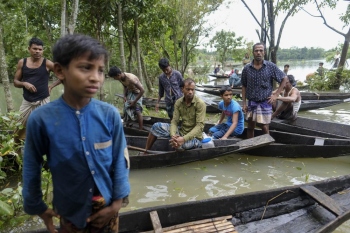 Climate change a factor in ‘unprecedented’ South Asia floods according to scientists