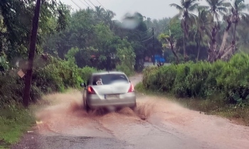 Roads flooded as heavy rains lash Canacona
