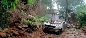 Compound wall collapses on car in Mapusa, 1 hurt